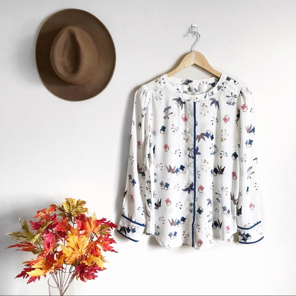 Loft Butterfly Tipped Band Collar Button Down Top - Picture 4 of 8